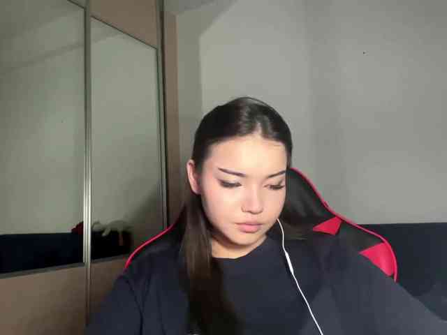 OfeliaHarger webcam