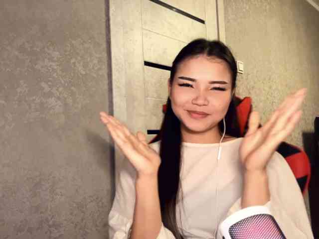 OfeliaHarger webcam