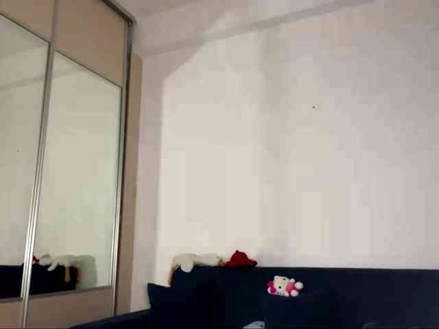 OfeliaHarger webcam