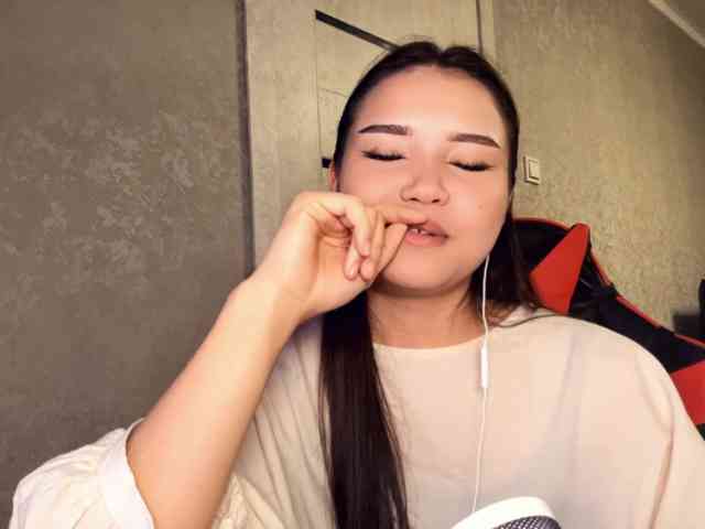 OfeliaHarger webcam