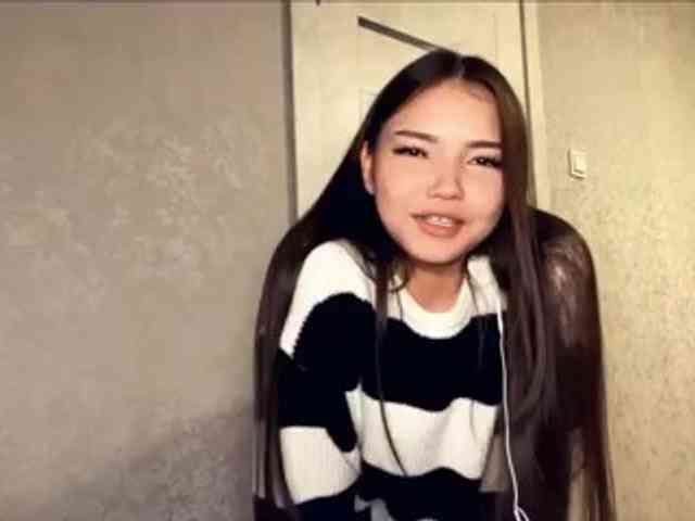 OfeliaHarger webcam