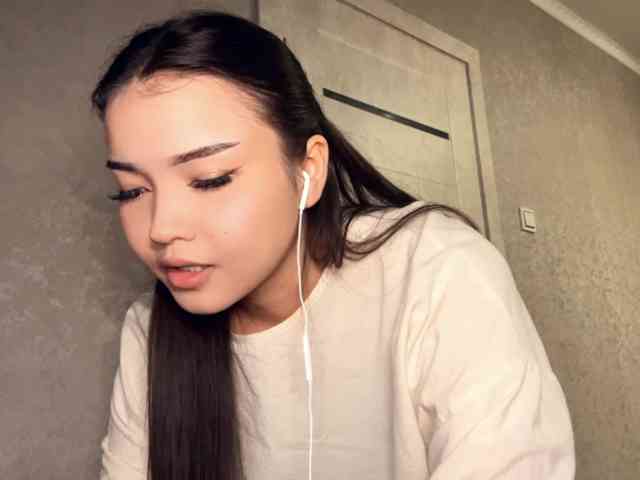 OfeliaHarger webcam
