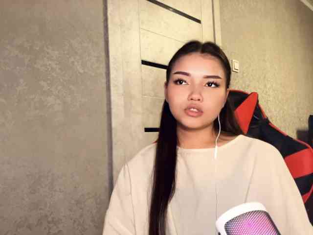 OfeliaHarger webcam