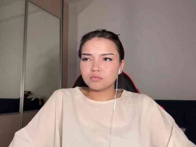 OfeliaHarger webcam