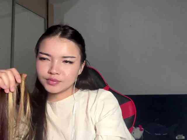 OfeliaHarger webcam