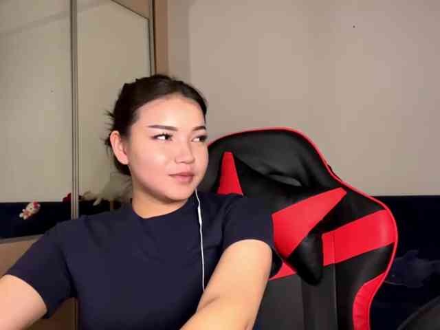 OfeliaHarger webcam