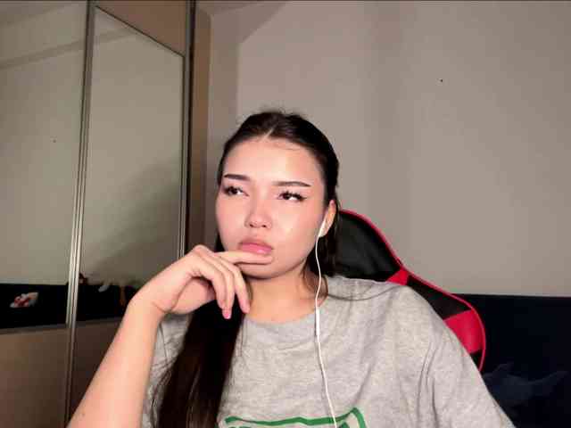 OfeliaHarger webcam