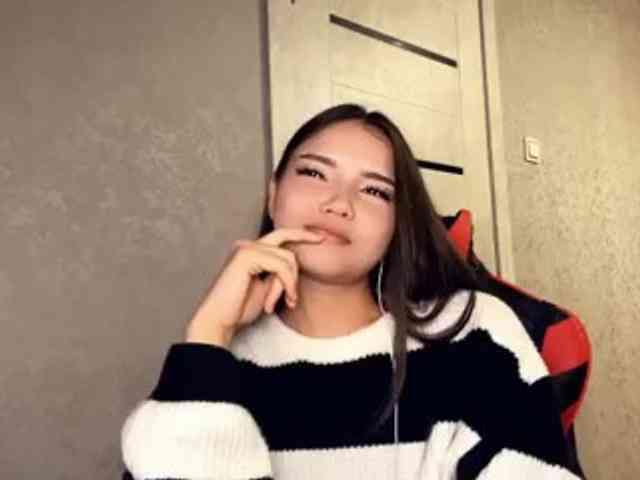 OfeliaHarger webcam
