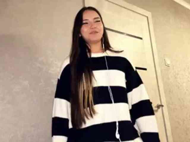 Modelo: OfeliaHarger