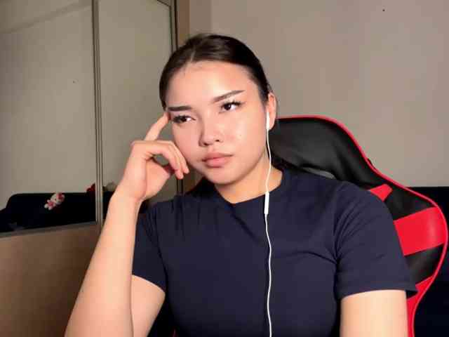 OfeliaHarger webcam