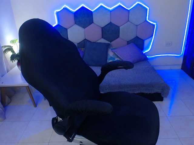 raven-dark live cam on BongaCams