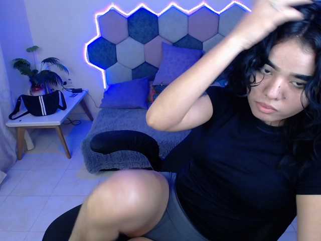 raven-dark live cam
