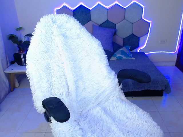 raven-dark live cam on BongaCams