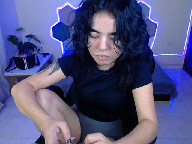 raven-dark webcam