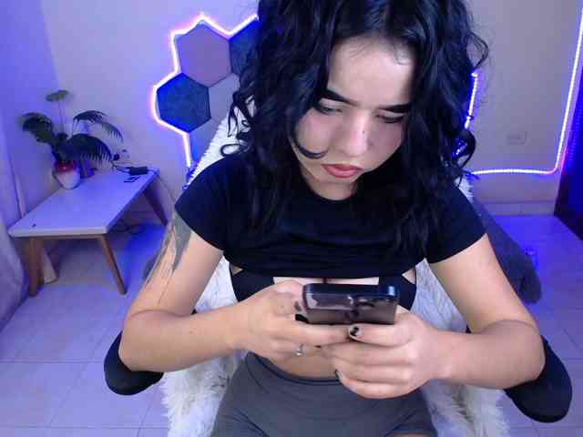 raven-dark webcam