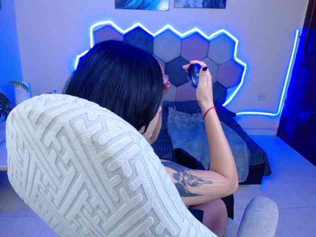 raven-dark webcam