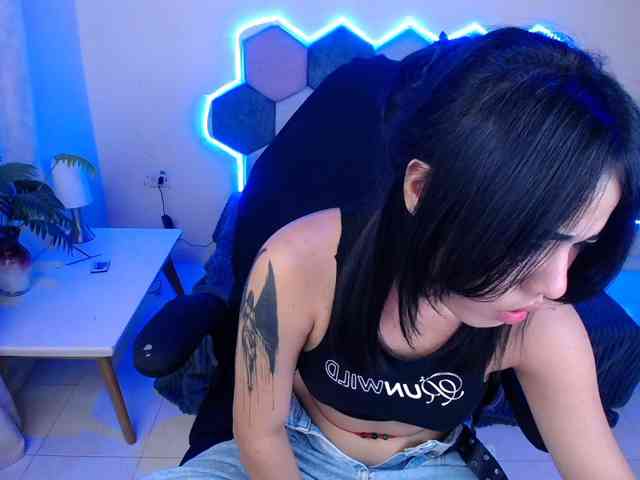 raven-dark webcam