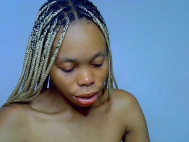 Juicypussy2 live cam on BongaCams