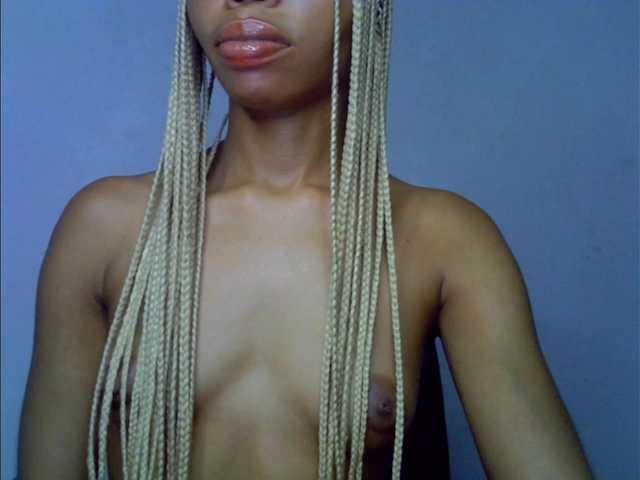 Juicypussy2 live cam on BongaCams
