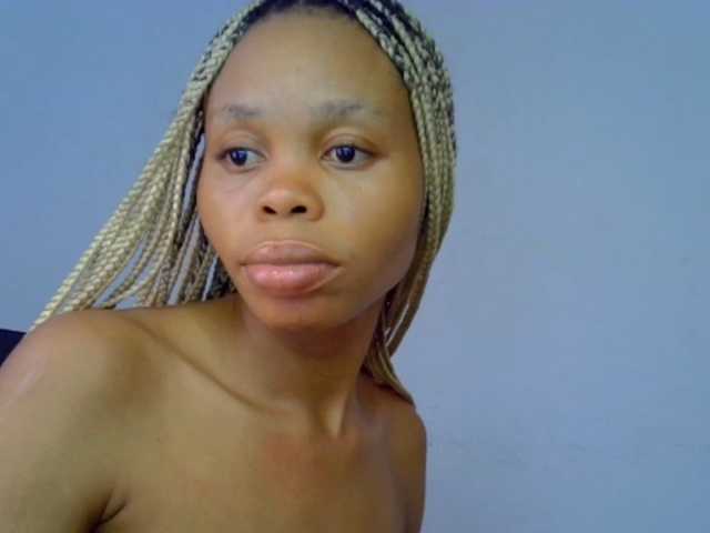Juicypussy2 live cam on BongaCams