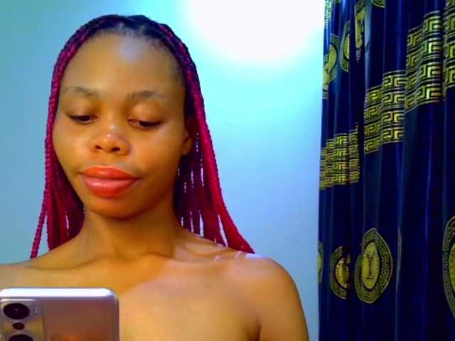 Juicypussy2 live cam on BongaCams