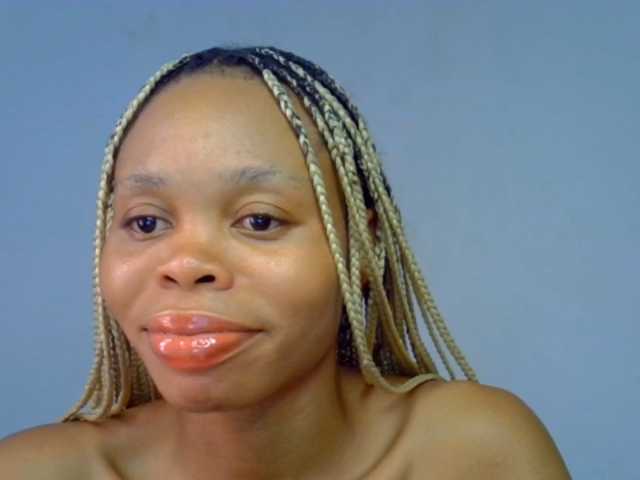 Juicypussy2 live cam on BongaCams