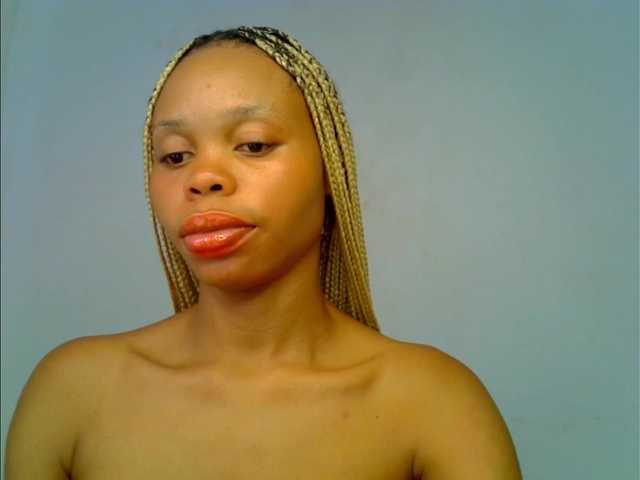 Juicypussy2 live cam on BongaCams