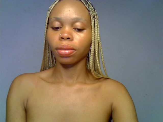 Juicypussy2 live cam on BongaCams