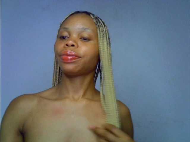 Juicypussy2 live cam on BongaCams
