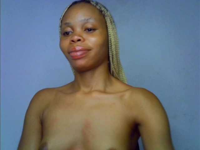 Juicypussy2 live cam on BongaCams