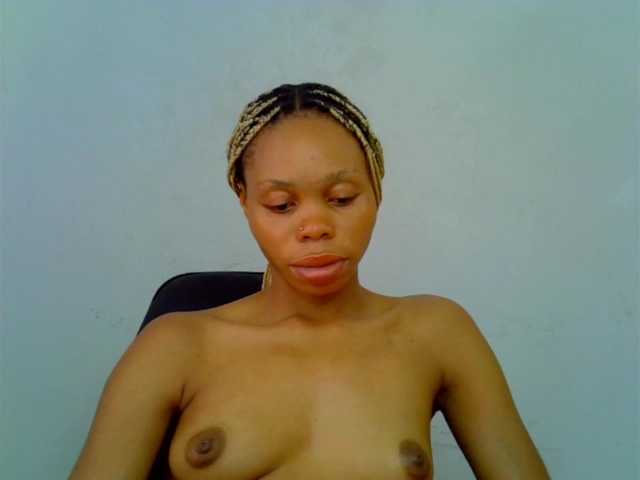 Juicypussy2 live cam on BongaCams