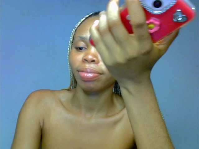 Juicypussy2 live cam on BongaCams