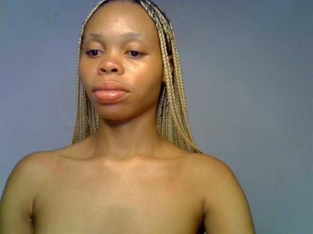 Juicypussy2 live cam on BongaCams