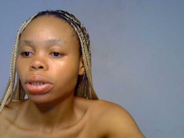 Juicypussy2 live cam on BongaCams