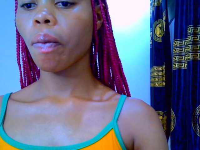 Juicypussy2 live cam on BongaCams
