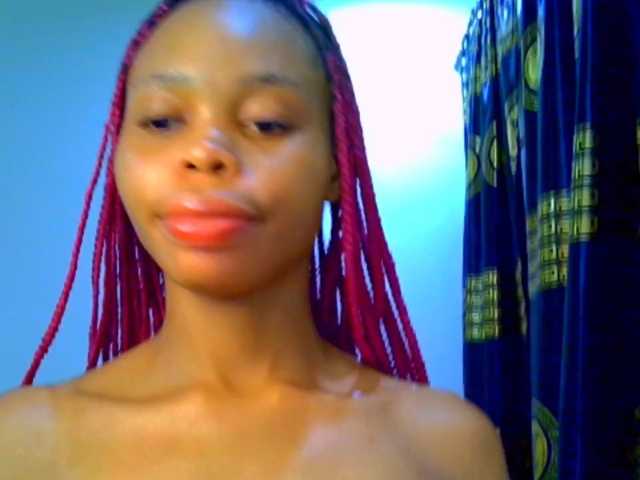 Juicypussy2 live cam on BongaCams