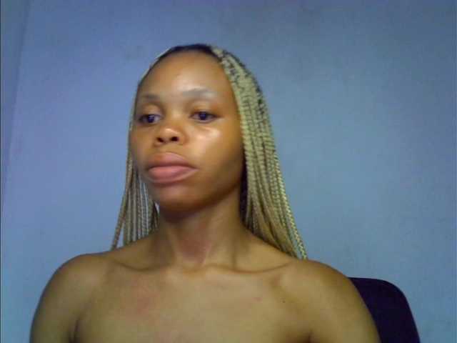 Juicypussy2 live cam on BongaCams