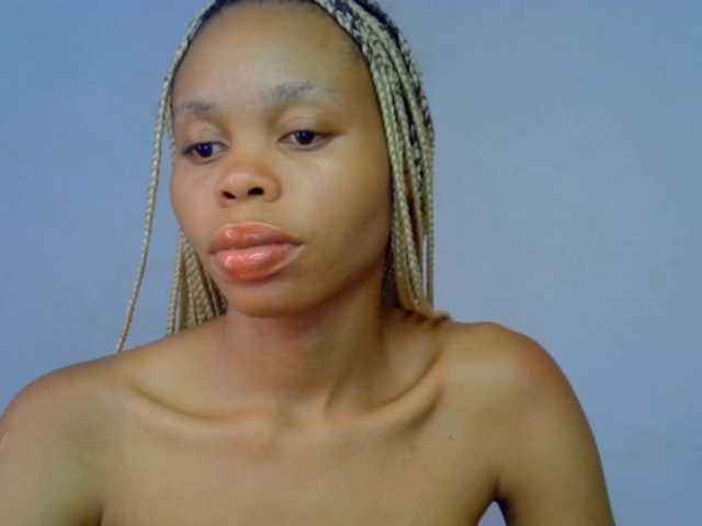 Juicypussy2 live cam on BongaCams