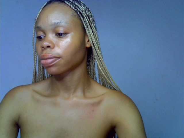 Juicypussy2 live cam on BongaCams