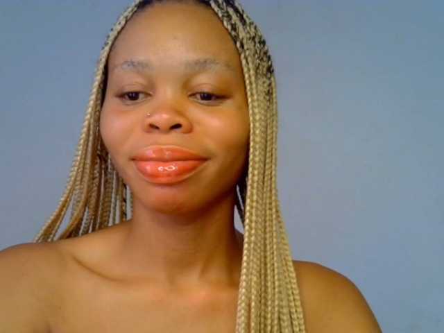 Juicypussy2 live cam on BongaCams