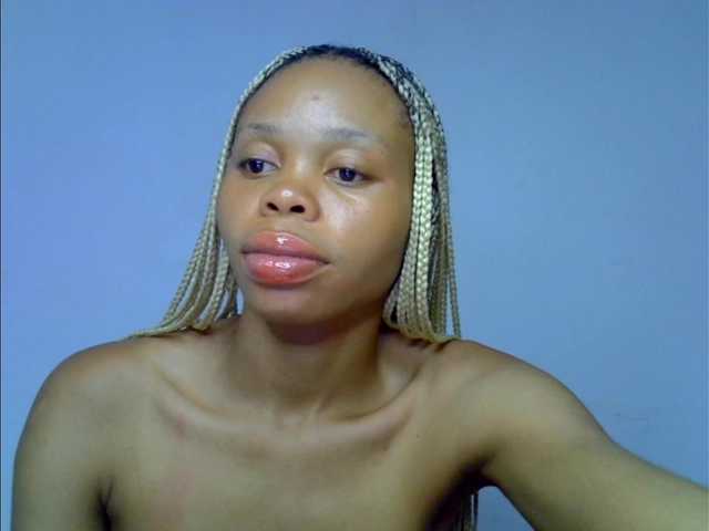 Juicypussy2 live cam on BongaCams
