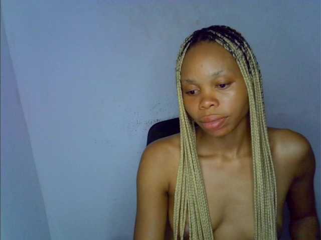 Juicypussy2 live cam on BongaCams