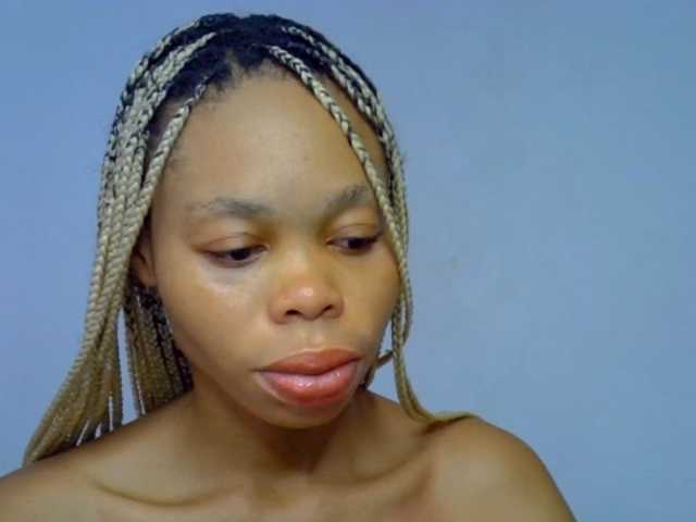 Juicypussy2 live cam on BongaCams