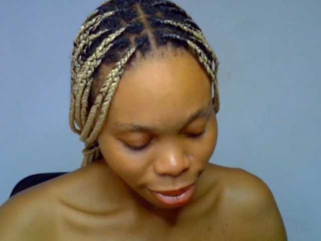 Juicypussy2 live cam on BongaCams