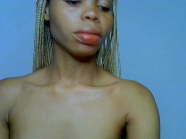 Juicypussy2 live cam on BongaCams