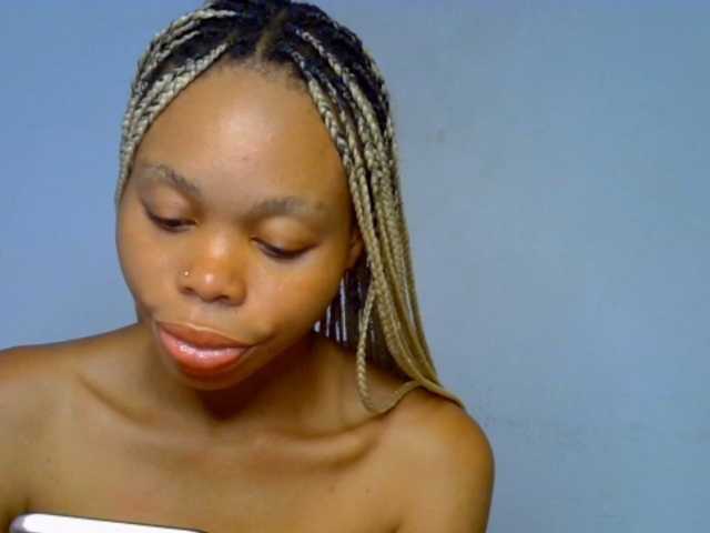 Juicypussy2 live cam on BongaCams