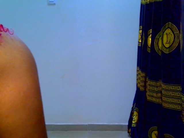 Juicypussy2 live cam on BongaCams