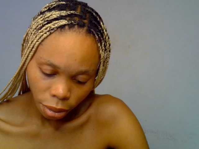 Juicypussy2 live cam on BongaCams
