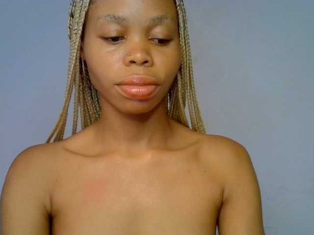 Juicypussy2 live cam on BongaCams