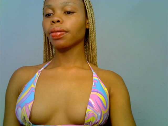 Juicypussy2 live cam on BongaCams
